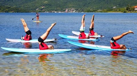 Exercícios de SUP ioga em Florianópolis